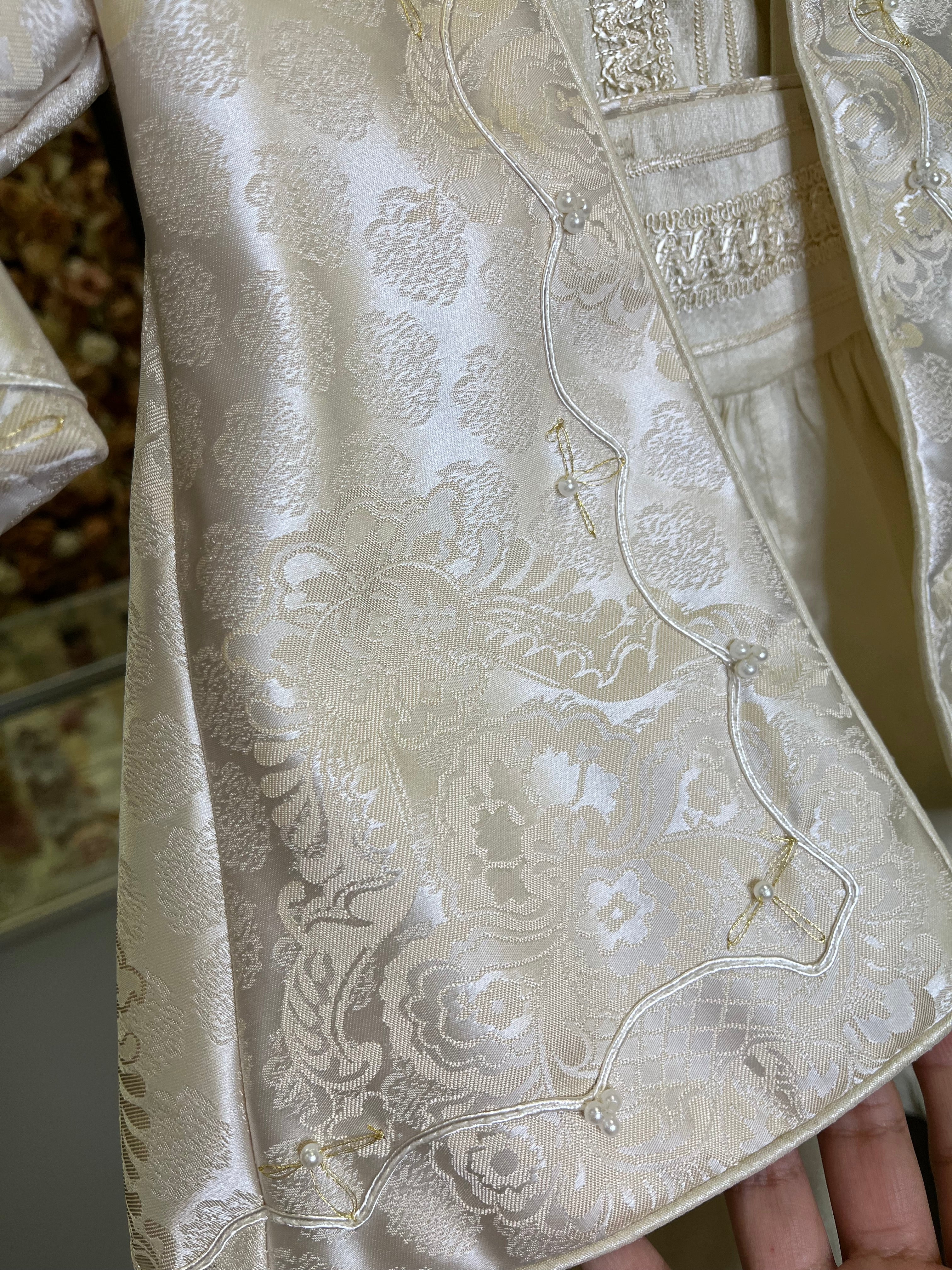 Prince Raymond boy outfit in Champagne FINAL SALE/VENTA FINAL