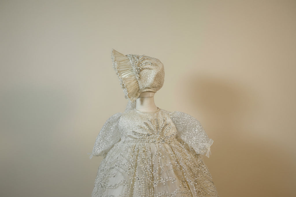 Ropon Jazmin tono champagne / Jazmin Baptism Dress in Champagne
