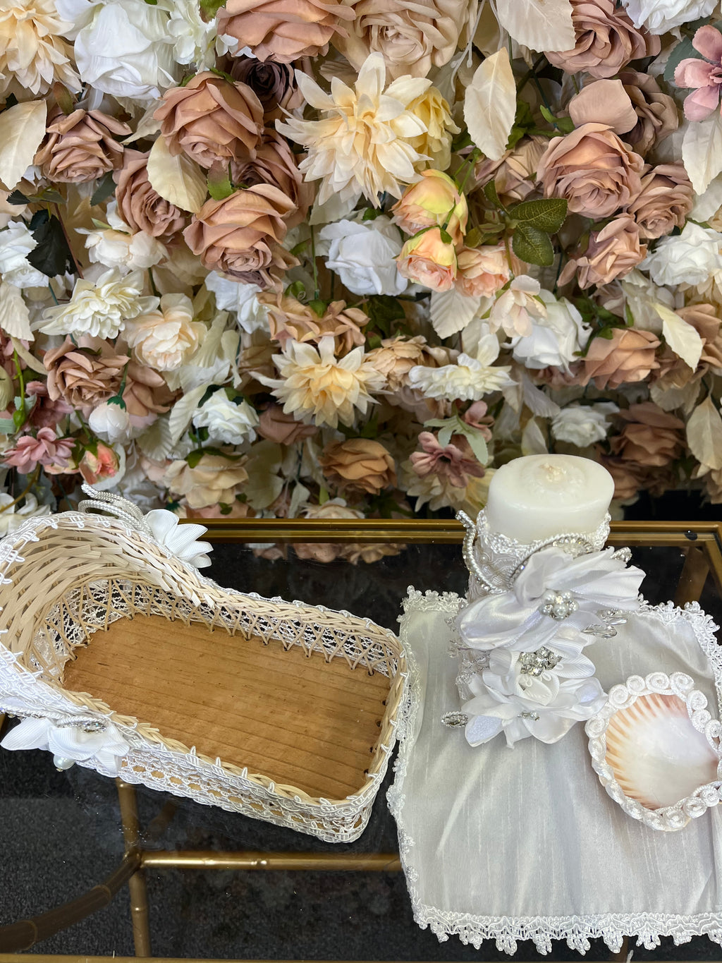 4 pz white Carrige candle set in white