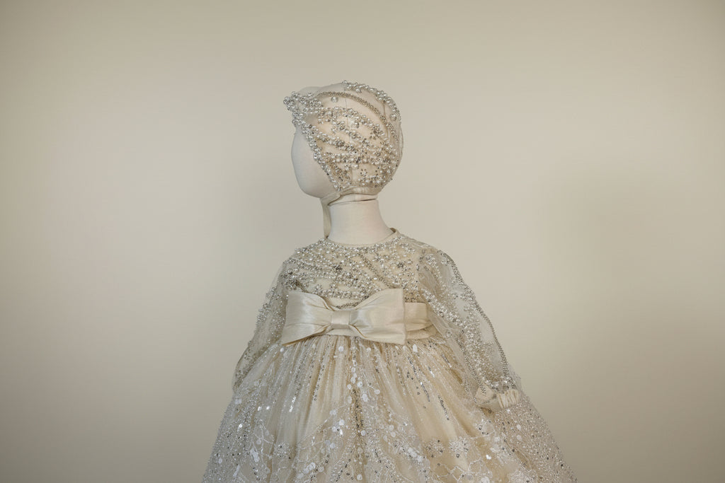 Ropon Celeste tono Champagne / Celest Baptism Dress in Champagne