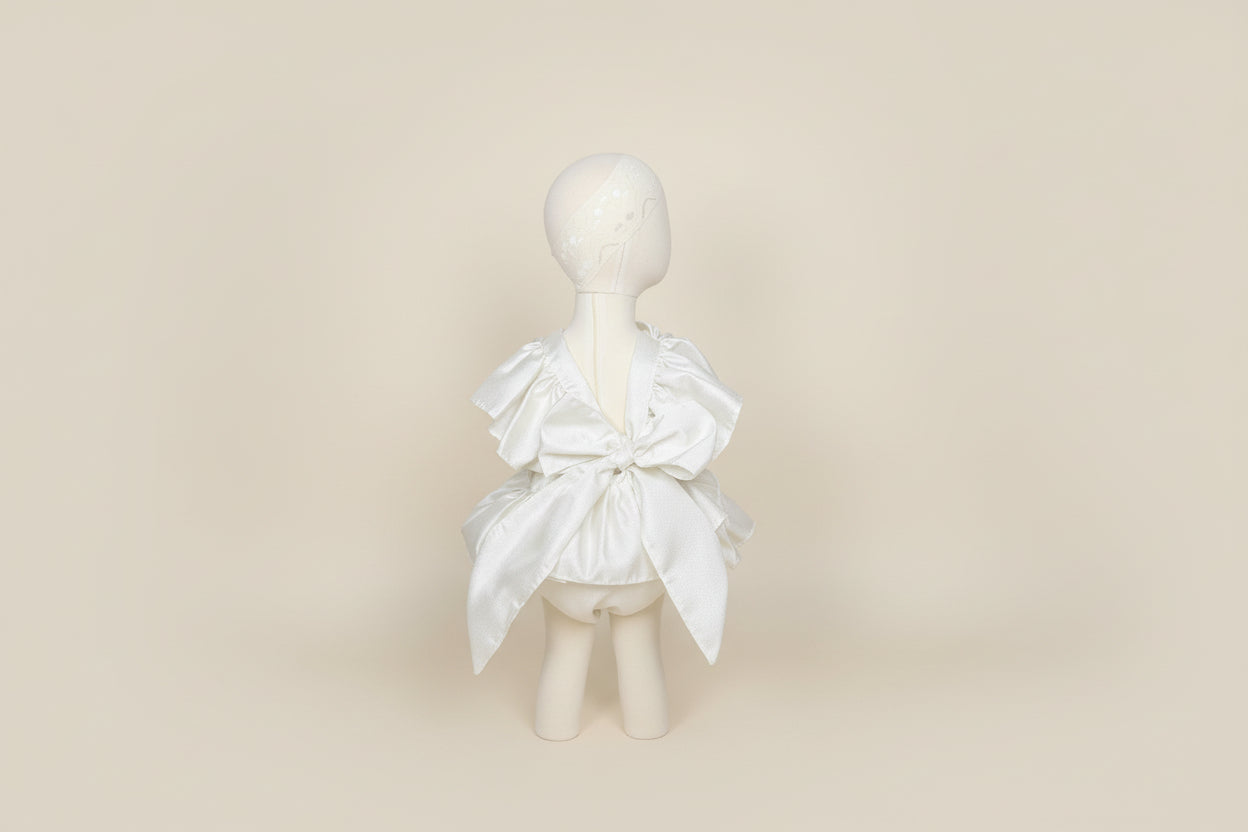 Ivory Romper/ Pañalero Tono Perla Style # 1537