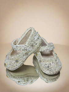 Girls’ Champagne Sequence Shoes with Sole/Zapatos Champagne con Piedreria para Niña con Suela
