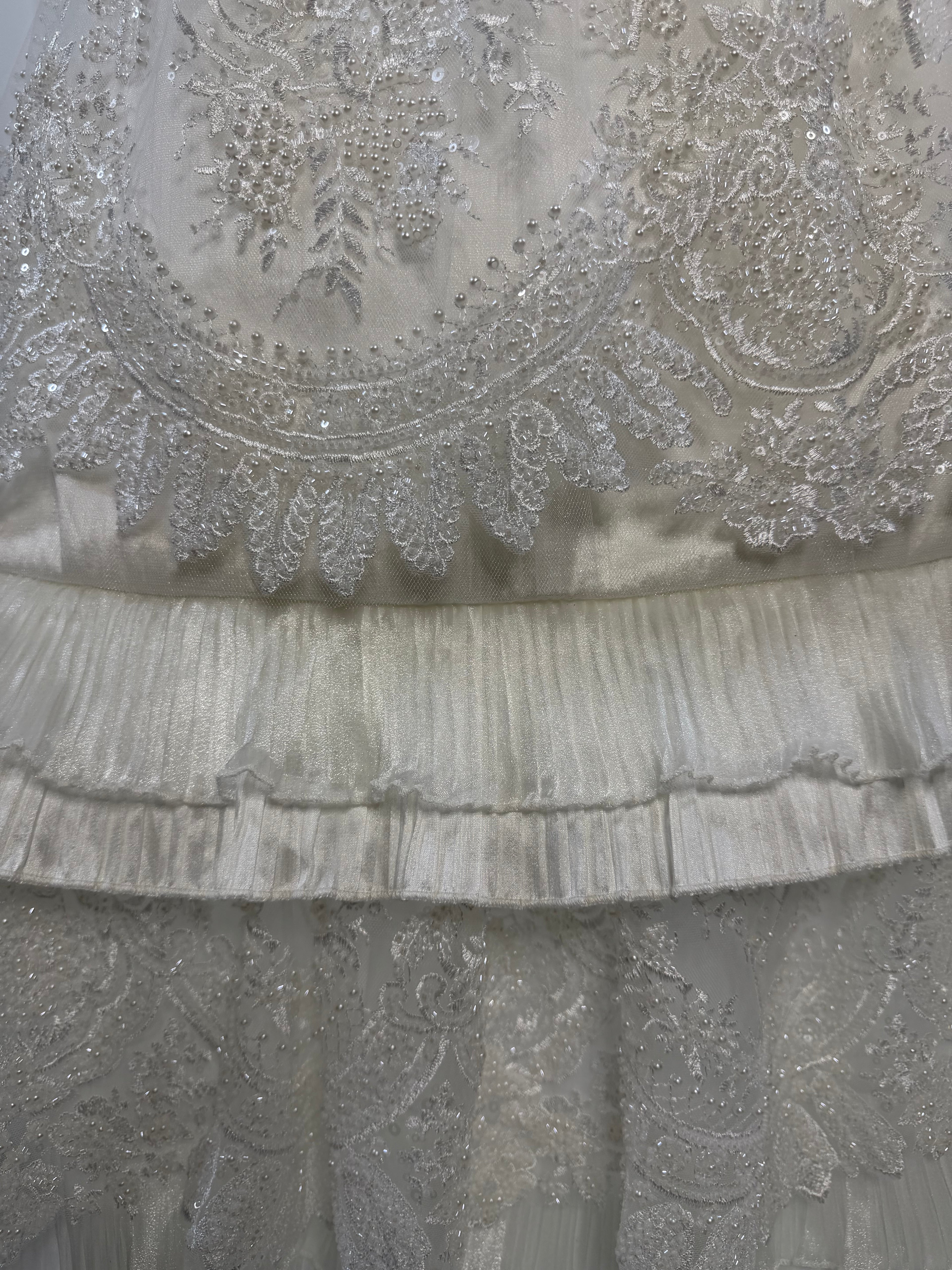 Ropon Juliette en tono Perla / Juliette Baptism Dress in Creamy Ivory