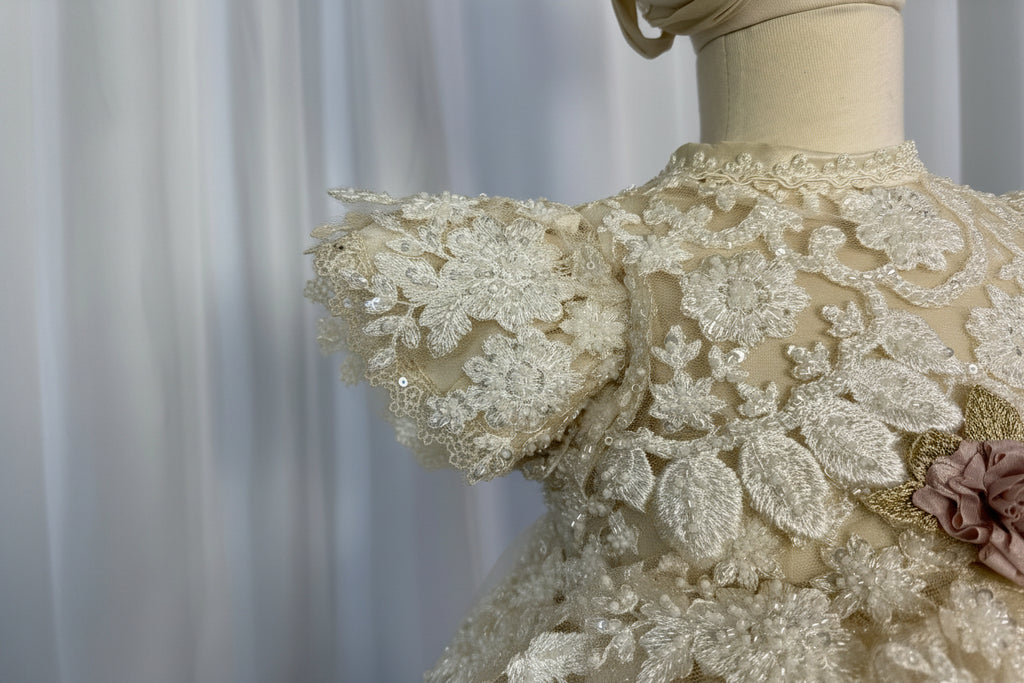 Ropon Adela tono Champagne/ Adela Baptism Dress in Champagne