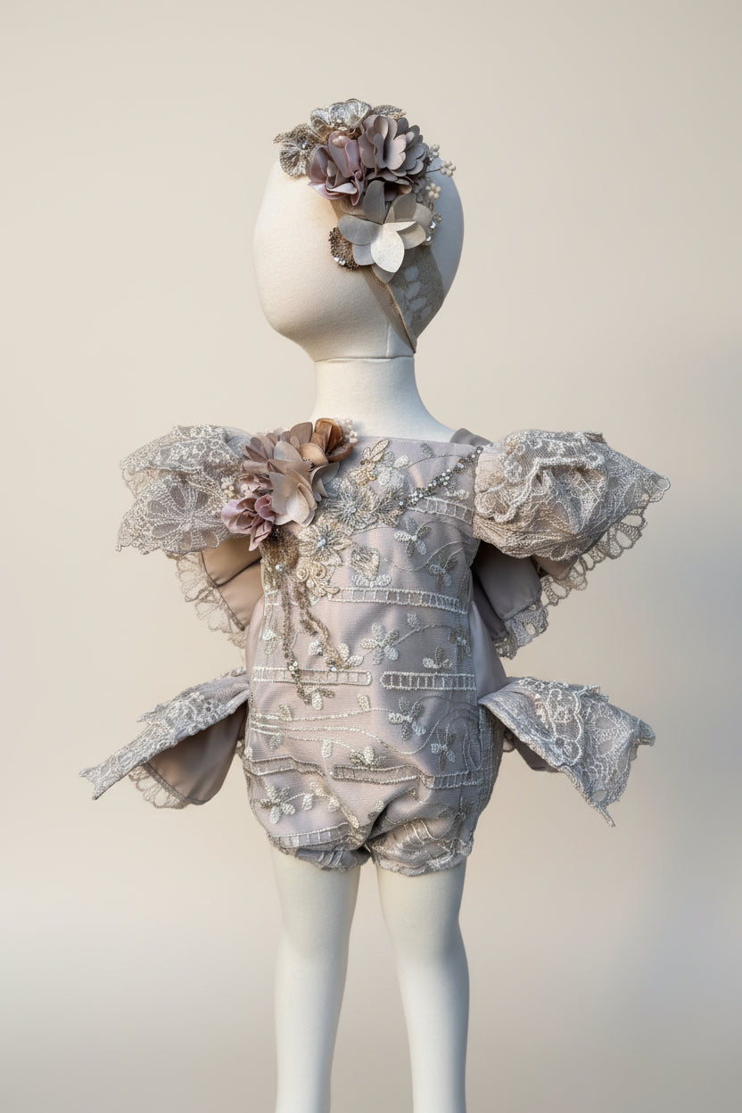 Champagne Romper/ Pañalero Tono Champagne Style # 1472