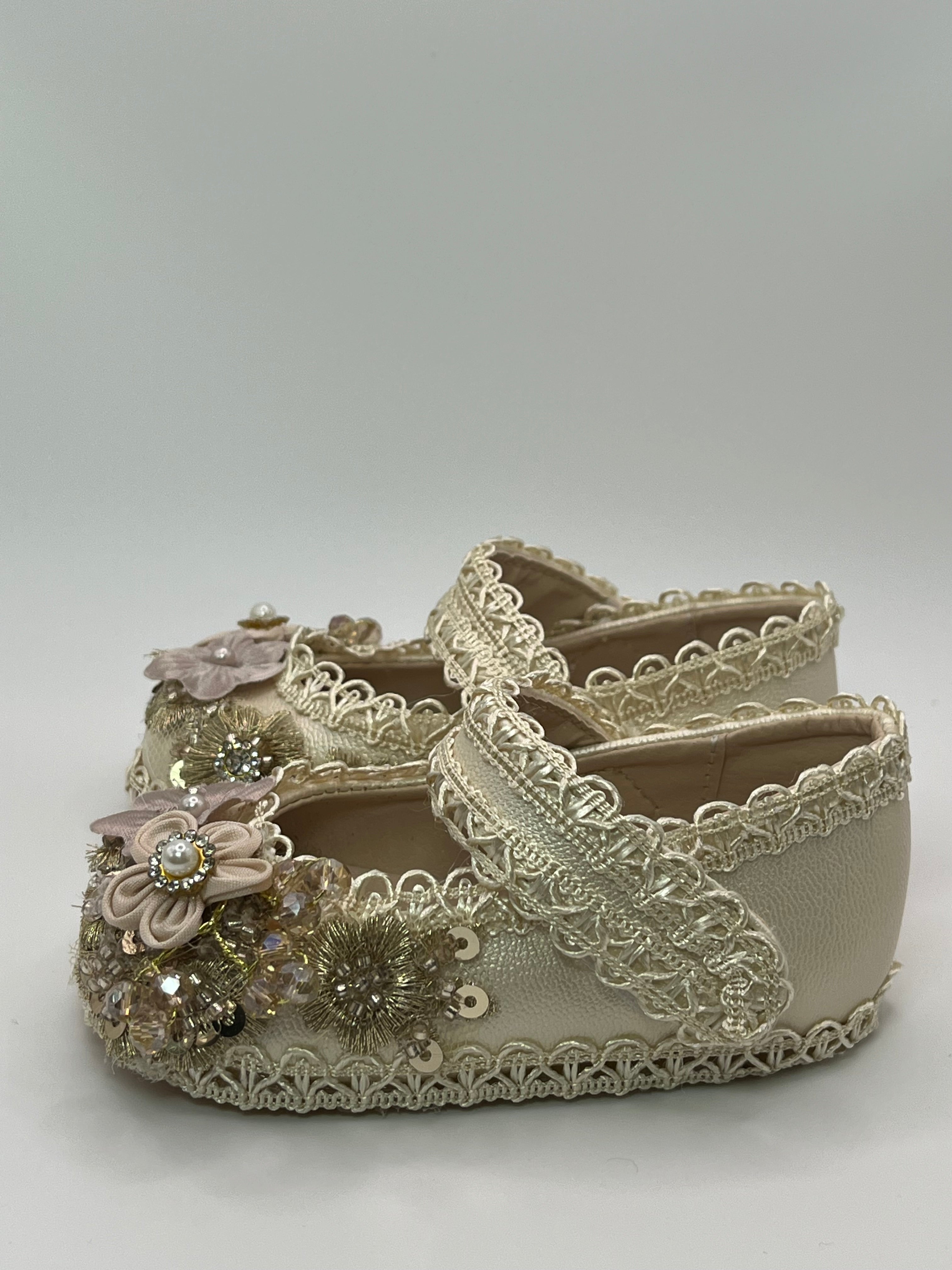 Girls’ Champagne Shoes /Zapatos Champagne Niña