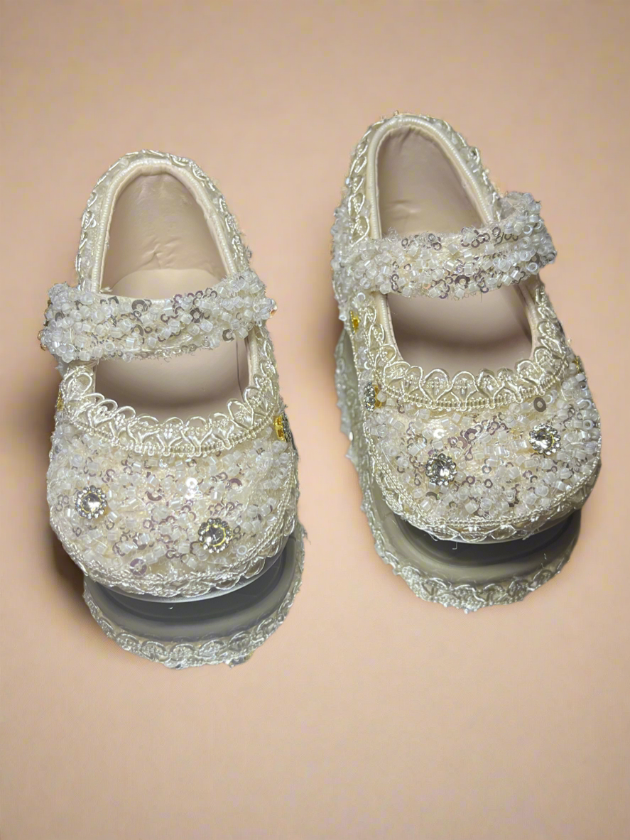 Girls’ Champagne Sequence Shoes with Sole/Zapatos Champagne con Piedreria para Niña con Suela