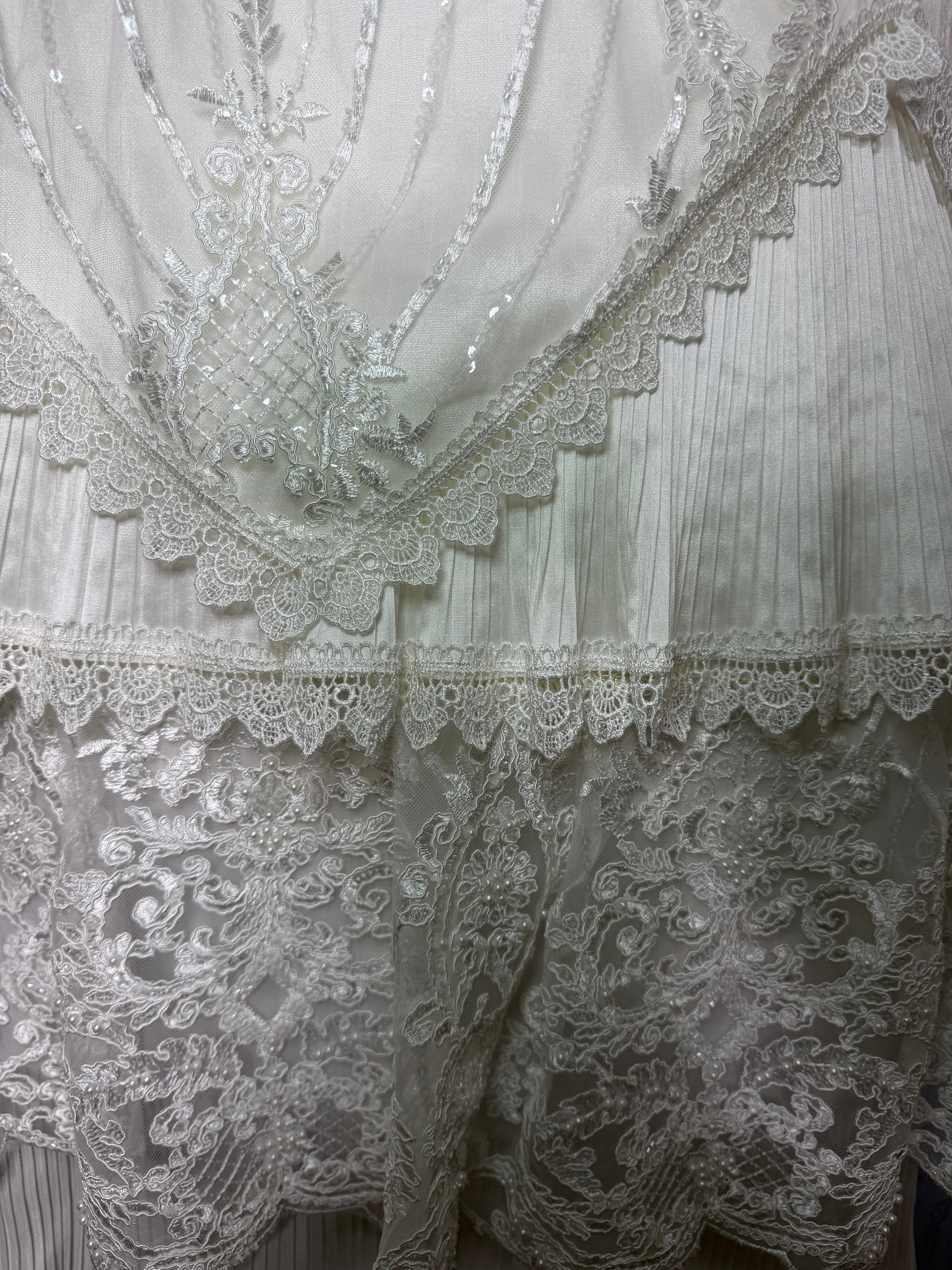 Ropon Carlota Tono Perla/ Carlota Baptism Dress in Creamy Ivory