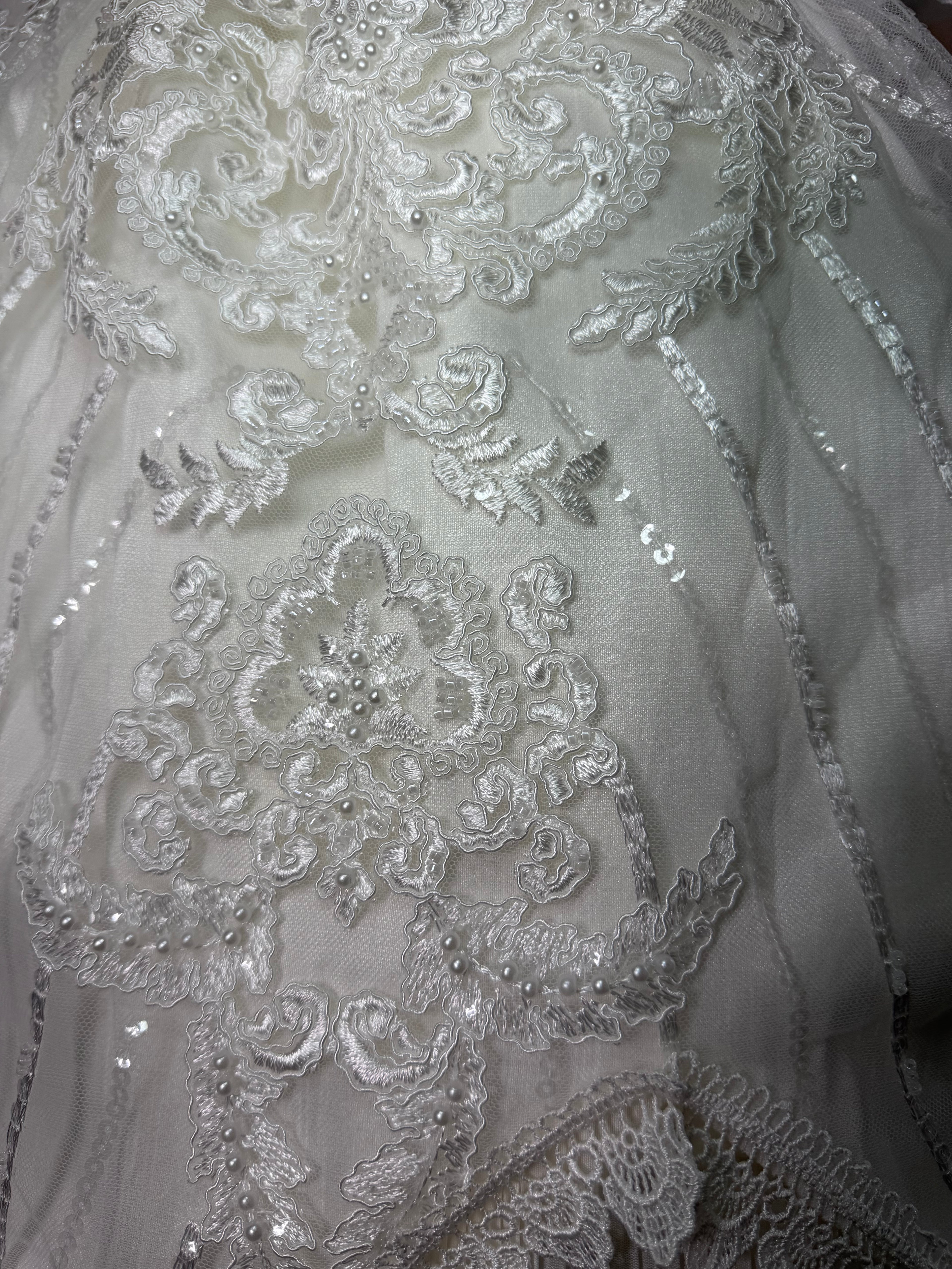 Ropon Carlota Tono Perla/ Carlota Baptism Dress in Creamy Ivory
