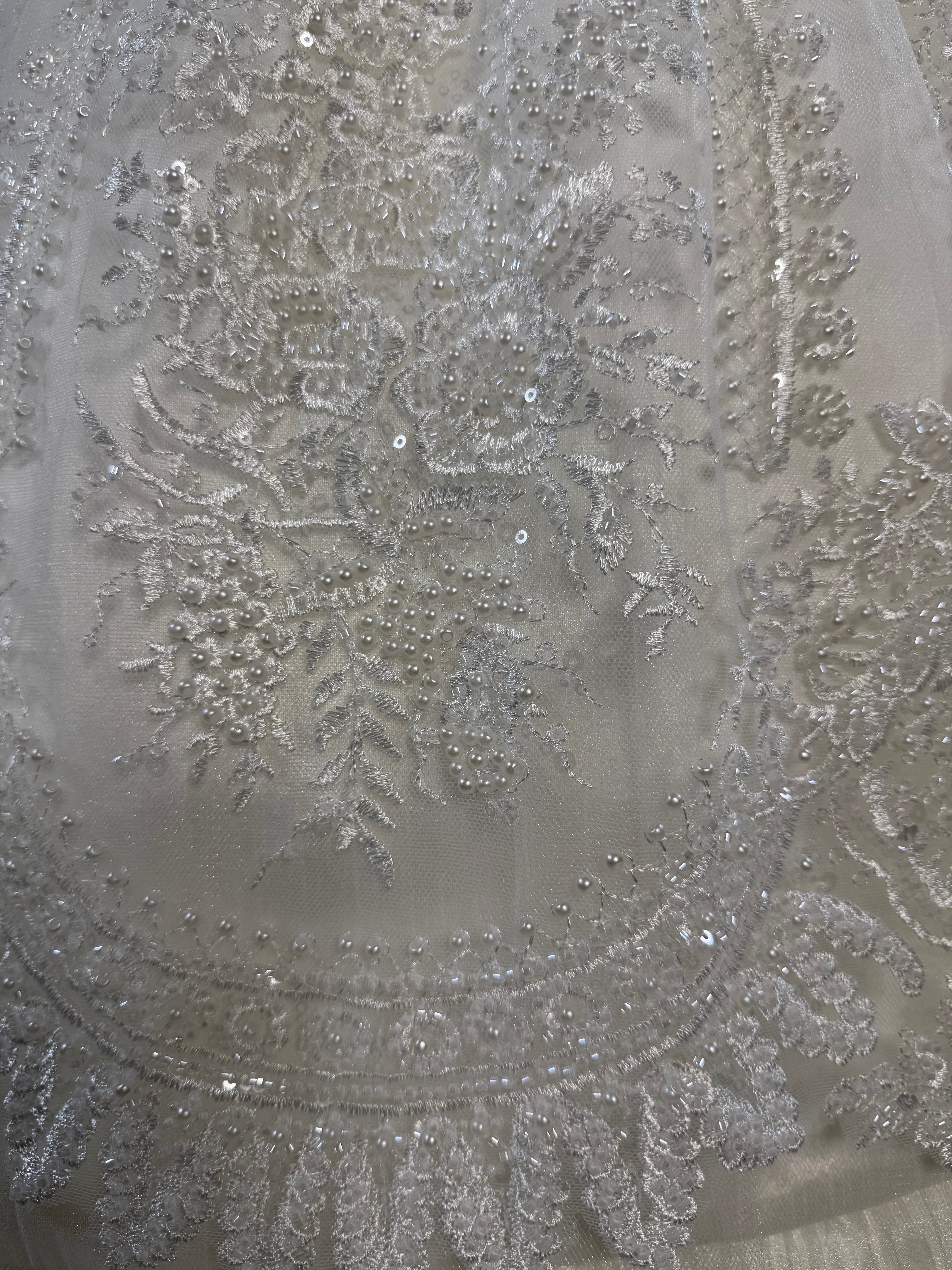 Ropon Juliette en tono Perla / Juliette Baptism Dress in Creamy Ivory