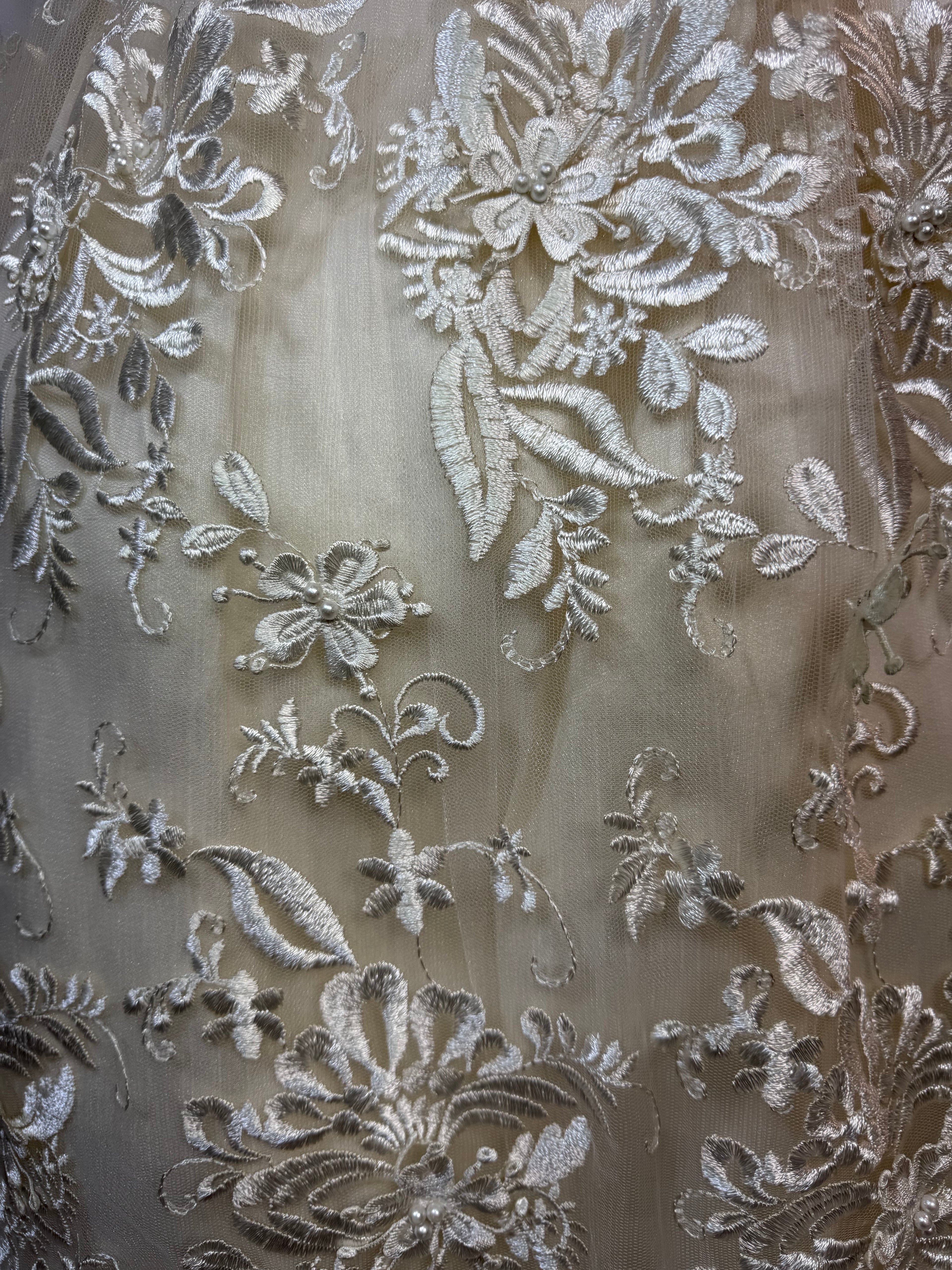 Ropon Atena tono Champagne/ Atena Baptism Dress in Champagne